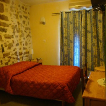 Le Bilboquet Hotel Le Puy-en-Velay Værelse billede
